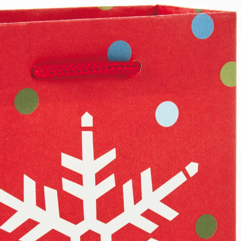 Hallmark Assorted Sizes And Designs 18-Pack Christmas Gift Bags 8 Hallmark Assorted Sizes And Designs 18-Pack Christmas Gift Bags - Image 8