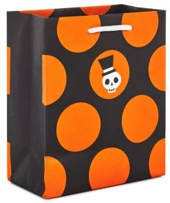 Hallmark 6.5" Assorted 8-Pack Stylish Halloween Small Gift Bags 14 Hallmark 6.5" Assorted 8-Pack Stylish Halloween Small Gift Bags -Department Store Shop Assorted Stylish Halloween Small Gift Bags 5HGB1880 07