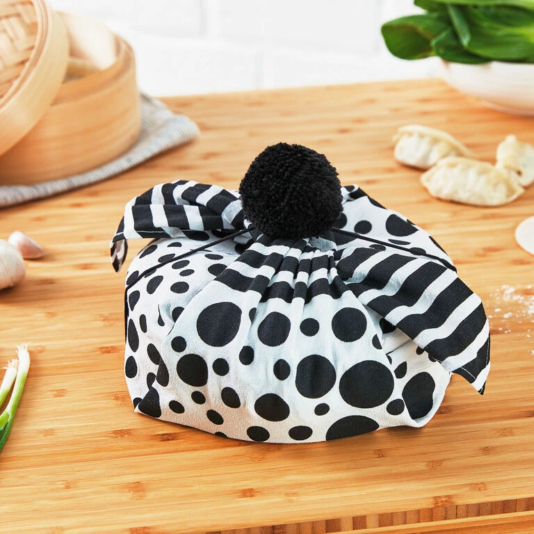 Hallmark 26" Black-and-White Fabric Gift Wrap With Elastic Band 2 Hallmark 26" Black-and-White Fabric Gift Wrap With Elastic Band - Image 2