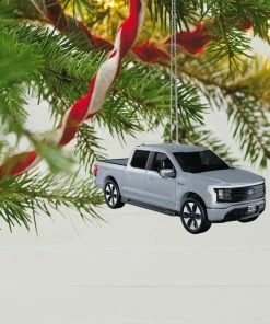Hallmark 2022 Ford F-150 Lightning 2023 Metal Ornament -Department Store Shop Ford F150 Truck Keepsake Ornament 2199QXI6017 02
