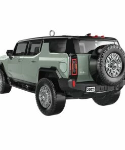 Hallmark 2024 GMC HUMMER EV™ 2023 Metal Ornament -Department Store Shop GMC Hummer EV Keepsake Ornament 2199QXI6027 06
