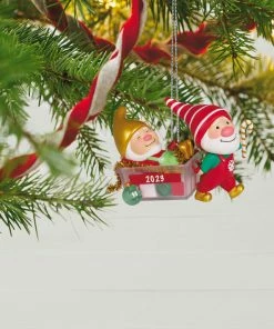 Hallmark Gnome For Christmas Special Edition 2023 Ornament -Department Store Shop Gnomes With Christmas Decorations Keepsake Ornament 2199QGO2817 02