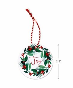 Hallmark 26" Greenery And Berries Christmas Fabric Gift Wrap With Twine And Tag 10 Hallmark 26" Greenery And Berries Christmas Fabric Gift Wrap With Twine And Tag -Department Store Shop Greenery and Berries Christmas Fabric Gift Wrap With Tag 5XW2087 05