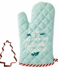Hallmark Channel Bake And Watch Oven Mitt And Cookie Cutter, Set Of 2