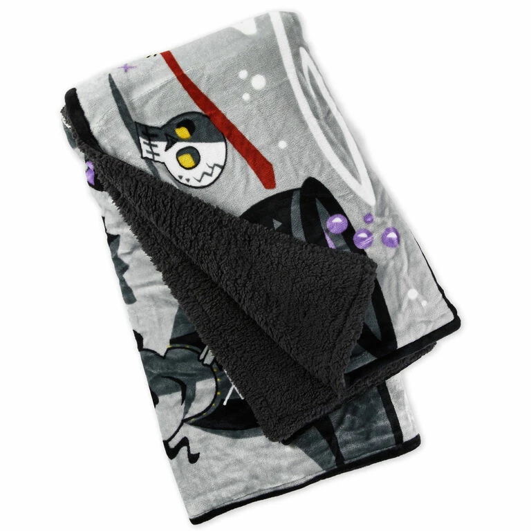 Hallmark Disney Hocus Pocus Black Flame Candle Blanket, 50x60 3 Hallmark Disney Hocus Pocus Black Flame Candle Blanket, 50x60 - Image 3