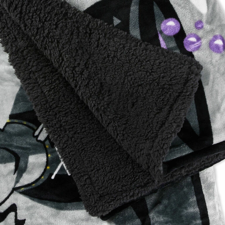 Hallmark Disney Hocus Pocus Black Flame Candle Blanket, 50x60 5 Hallmark Disney Hocus Pocus Black Flame Candle Blanket, 50x60 - Image 5