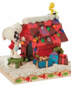 Enesco Jim Shore Peanuts Snoopy With Woodstock Decorating Dog House, 4.8" -Department Store Shop Jim Shore Snoopy With Woodstock Decorating Dog House 6010322 02