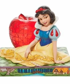 Enesco Jim Shore Disney Snow White And Apple Figurine, 4.8"