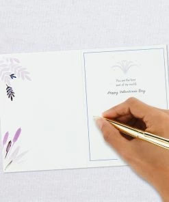 Hallmark Disney The Little Mermaid 3D Pop-Up Musical Valentine's Day Card With Light -Department Store Shop Kiss the Girl PopUp Music Light Valentines Day Card 1099VAY9992 06