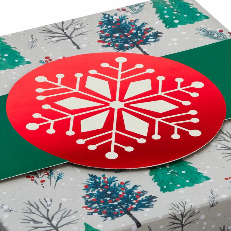 Hallmark Merry And Bright 3-Pack Christmas Gift Boxes, Assorted Sizes And Designs 5 Hallmark Merry And Bright 3-Pack Christmas Gift Boxes, Assorted Sizes And Designs - Image 5