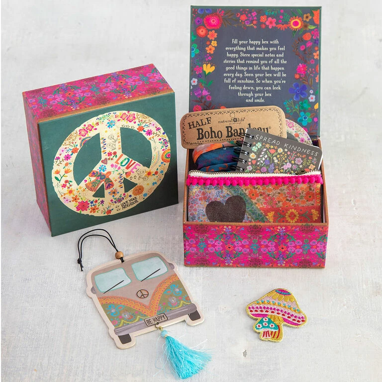 Natural Life Peace Happy Box Gift Set, 6 Pieces 1 Natural Life Peace Happy Box Gift Set, 6 Pieces