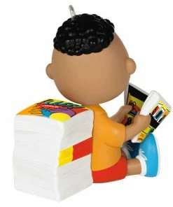 Hallmark The Peanuts® Gang Franklin Ornament -Department Store Shop Peanuts Franklin Reading Comics Keepsake Ornament 1899QXE3289 06