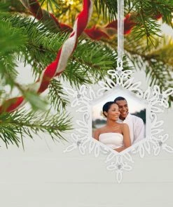 Hallmark Sparkling Snowflake Photo Personalized Metal Ornament -Department Store Shop Snowflake Photo Personalized Keepsake Ornament 2499QHE2012B2 02