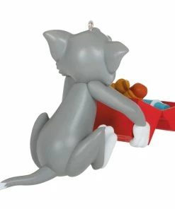 Hallmark Tom And Jerry™ What's For Lunch? Ornament -Department Store Shop Tom and Jerry Lunch Box Keepsake Ornament 1899QXI6059 06