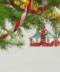 Hallmark Nostalgic Houses And Shops Traditional Tudor 2023 Ornament -Department Store Shop Tudor House Keepsake Ornament 2399QXR8129 02